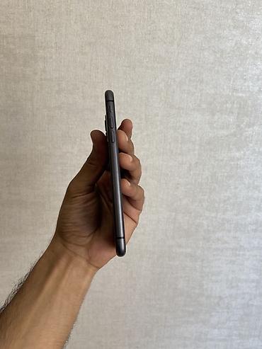Apple iPhone: IPhone X, Qara, Face ID — 9