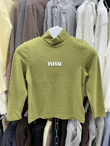 Другие детские вещи: Детская одежда номер для связи 1) Зеленый свитер с высоким — 37