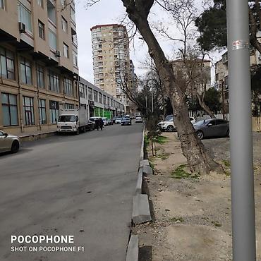 qarajlar: 20 kv. m, 4 * 5 * 2 Daş, Beton Kommunal xətlər qoşulmayıb — 9