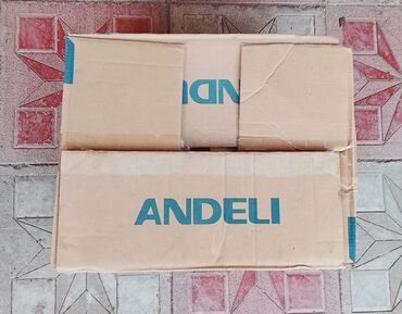 İnkubatorlar: Sənaye tipli damazlıq inkubator komplekti Xüsusiyyətlər: - Şüşə — 8