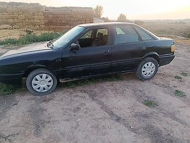 салон машины: Audi 80: 1989 г., Седан — 3
