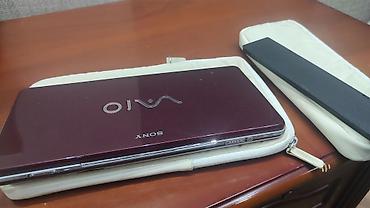 noutbuk: Sony VAIO P Series ultra-portativ noutbuk - Rəng: tünd şərab/bordo — 1