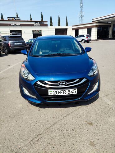 Hyundai: Hyundai Elantra GT, mavi rəng, hetçbek kuzov. - Güclü və qənaətcil — 2