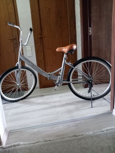 Şəhər velosipedləri: İşlənmiş Şəhər velosipedi 26", sürətlərin sayı: 1, Ünvandan götürmə