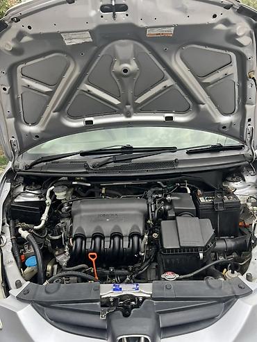 айни 95: Honda Fit Aria: 2003 г., 1.5 л, Автомат, Бензин, Седан — 9