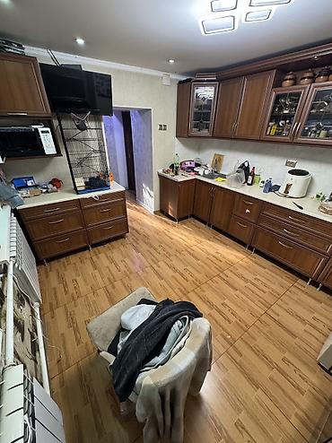 додой: 3 комнаты, 71 м², Бишкек, Азия Молл Собственник — 7