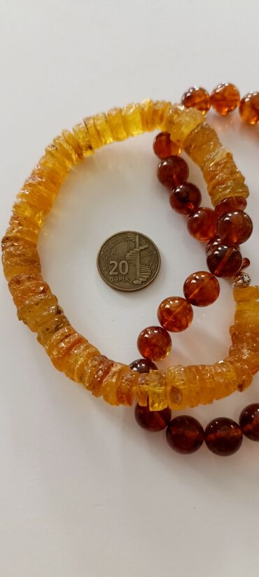 Zərgərlik dəstləri: Dəstə daxildir: Bilərzik, Boyunbağı, 60 g — 10