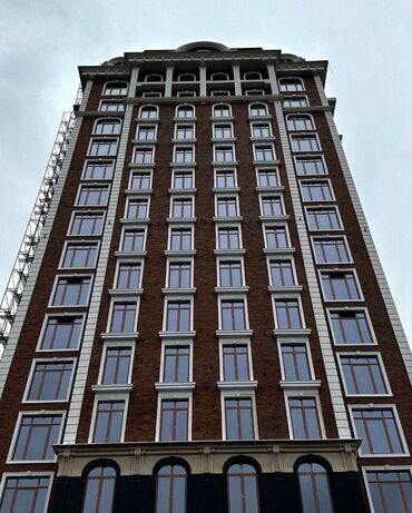 Продажа квартир: 3 комнаты, 119 м², Элитка, 3 этаж, ПСО (под самоотделку)