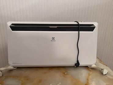 telefon aksesuarlari satisi: Yağ radiatoru, Electrolux, Kredit yoxdur, Ünvandan götürmə