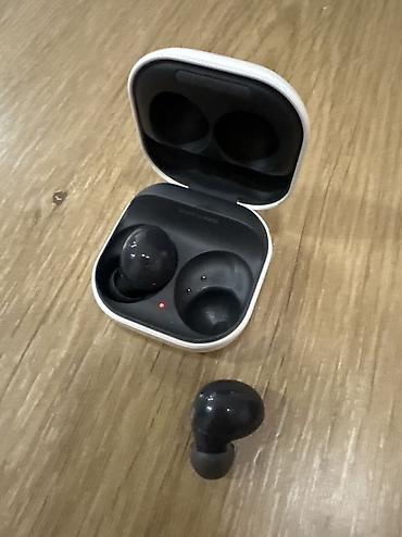 Qulaqcıqlar: İşlənmiş Simsiz (Bluetooth) Qulaqcıqlar, Samsung, rəng - Qara — 2