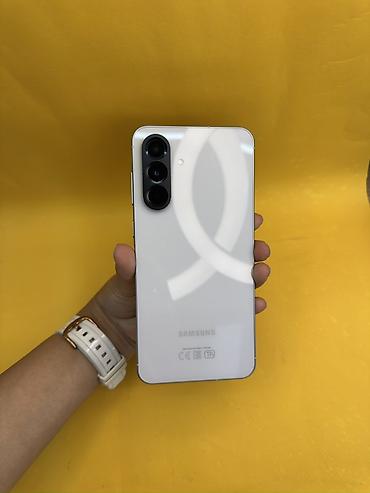 Samsung: Samsung Galaxy A56, Б/у, 128 ГБ, цвет - Белый, В рассрочку, 2 SIM — 2