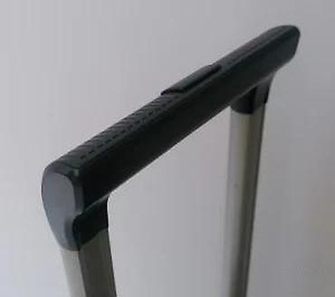 Putni koferi i torbe: Veliki putni kofer na točkiće – tekstilni, crvene boje - Prostrana — 21