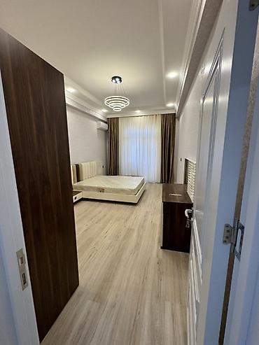 gence sadilli: İcarəyə – Mərkəzdə, prestijli binada 3 otaqlı mənzil Ünvan: Həsən — 10