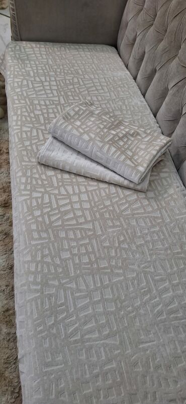 Prekrivači za nameštaj: Plisani flekeri
Dimenzije-80*80;80*150;80*200
Cena 4300 din — 9