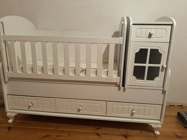 Tavalar: Oğlan və qız üçün, Dördbucaq, Beşik, Dəst ilə, Matras ilə, Yellənmə mexanizmsiz