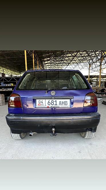 Продажа авто: Volkswagen Golf: 1993 г., 1.8 л, Механика, Бензин, Хэтчбэк — 8