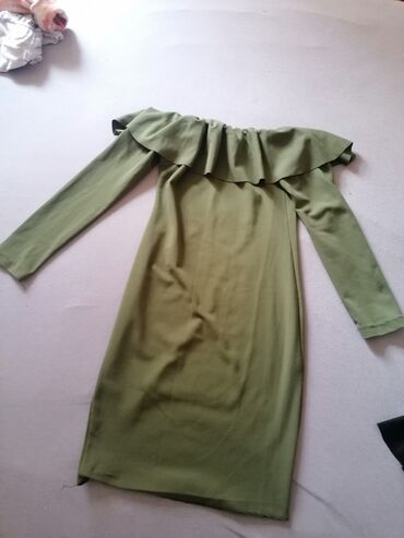 letnje haljine za punije: Bоја - Maslinasto zelena, Drugi stil, Dugih rukava