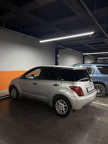 крыло на тайота ист: Toyota Ist: 2003 г., 1.3 л, Автомат, Бензин, Хэтчбэк — 2