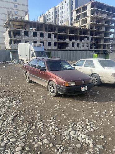 Volkswagen: Volkswagen Passat: 1991 г., 1.8 л, Механика, Газ, Седан — 4