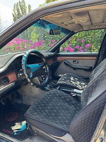 тунуке бу: Audi 100: 1989 г., 2.4 л, Дизель, Седан — 5