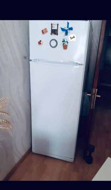baki moskva bilet: 2 qapılı Indesit Soyuducu Satılır