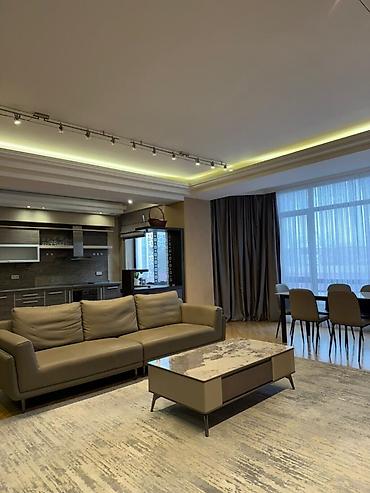 Долгосрочная аренда квартир: 3 комнаты, Агентство недвижимости, Без подселения, С мебелью полностью — 1