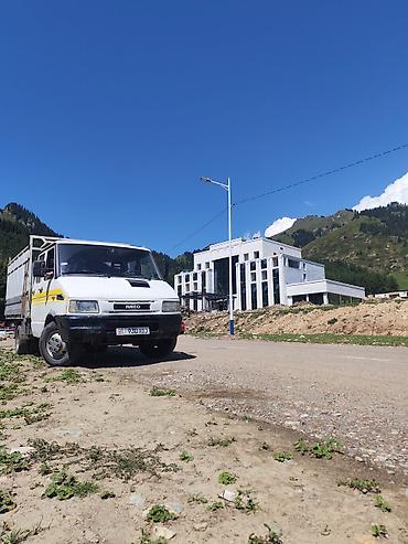 subaru forester 2004: Легкий грузовик, Iveco, Дубль, 3 т, Б/у — 2