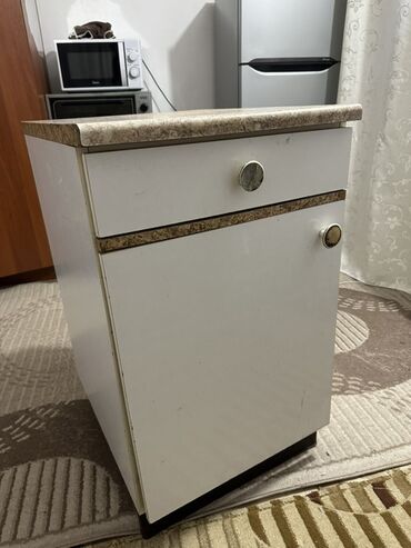 продаю кухонный шкаф: Тумба для кухни, Без мойки, Напольная, МДФ, цвет - Белый