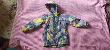 детский пальто для девочке: Курткадля девочек (6-7л)