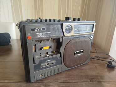 Ретро магнитола JVC в нерабочем состоянии продаю как на запчасти или
