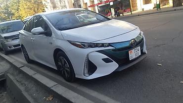Toyota: Toyota Prius: 2020 г., 1.8 л, Автомат, Гибрид, Лифтбек — 1