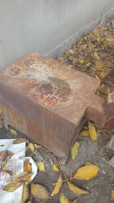 железные прутья: Тяжёлый металлический блок/основание с проушиной - Материал: сталь