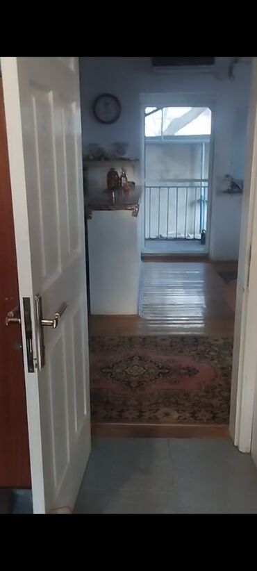 Həyət evləri və villaların satışı: 4 otaqlı, 144 kv. m, Orta təmir — 10