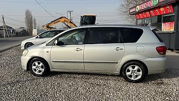 Toyota: Toyota Ipsum: 2001 г., 2.4 л, Автомат, Бензин, Минивэн — 3