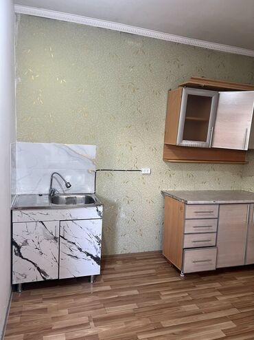 Долгосрочная аренда домов: 40 м², 1 комната, Парковка, Забор, огорожен