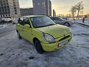 Daihatsu: Daihatsu Sirion: 1998 г., 0.1 л, Механика, Бензин, Хэтчбэк — 5