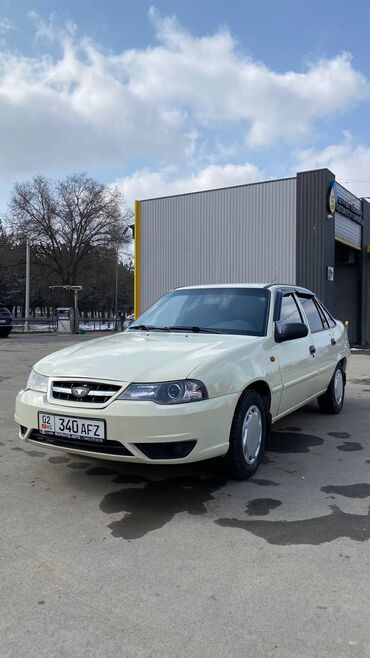 Daewoo: Daewoo Nexia: 2013 г., 1.6 л, Механика, Бензин, Седан