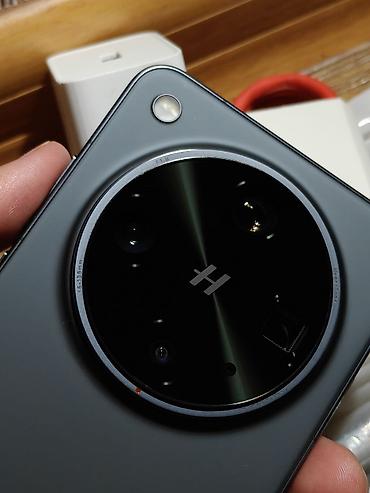 john wick: Oppo Find X8 Ultra, Новый, 256 ГБ, цвет - Черный, В рассрочку, 1 SIM, 2 SIM — 1