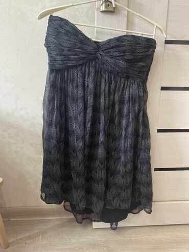 Alt paltarı: Cox qisa❗️Qara və boz rəngli, yarpaq naxışlı, strapless qadın donu