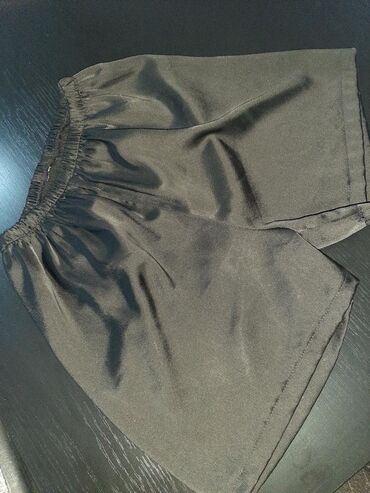 Šortsevi, Bermude: M, S (EU 36), bоја - Srebrna, Jednobojni — 12