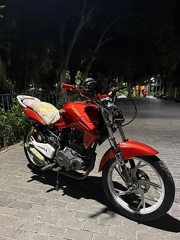2 el motor: Qırmızı rəngli şəhər tipli motosiklet Texniki xüsusiyyətlər və — 3