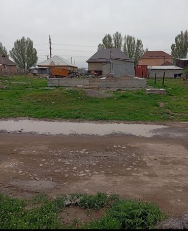 продаю дом бишкек центр: 8 соток, Курулуш