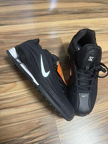 лоферы 35: Мужские кроссовки, 40, Nike, Новый, цвет - Черный — 1