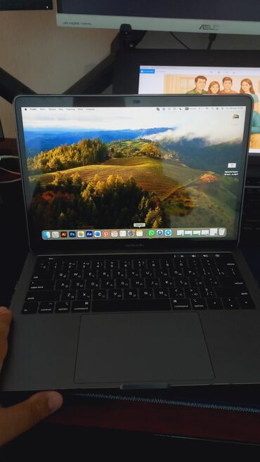 переходник для макбук: Ноутбук, Apple, 16 ГБ ОЗУ, Apple M1, 13.3 ", Б/у, Для работы, учебы, память SSD