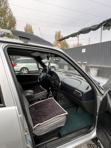 купить диски на ниву бу: Chevrolet Нива: 2008 г., 1.7 л, Механика, Бензин, Седан