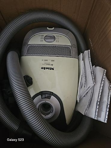 s5: Miele S5 EcoLine tozsoran - Güc: 300–1300 W tənzimlənən mühərrik (üst — 1