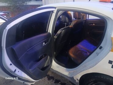 машины в расрочку: Kia Rio: 2018 г., 1.4 л, Автоматические, Бензин, Седан