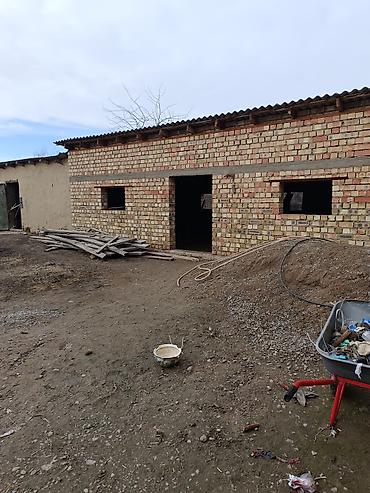 Продажа коттеджей и домов: Дом!!! продаю срочно дом, есть хоз постройки 2 сарая для скота — 11