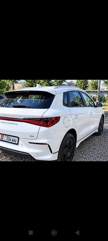 BYD: BYD E2: 2025 г., 0.1 л, Автомат, Электромобиль, Кроссовер — 3