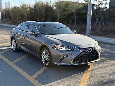 Lexus: Lexus ES: 2019 г., Бензин — 2